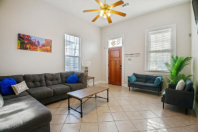 Historic Algiers Point 3 minutes to Downtown Duplex